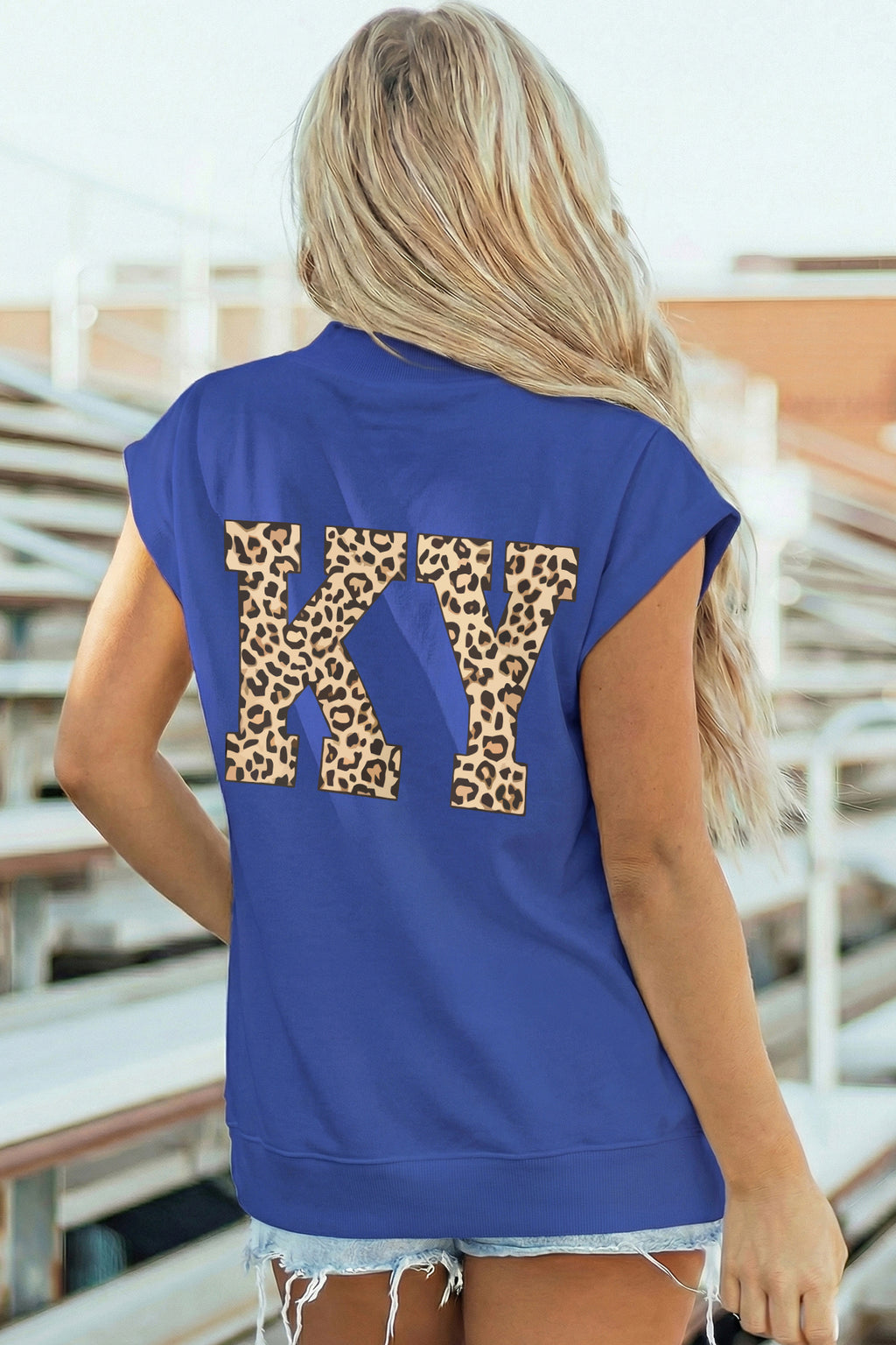 KENTUCKY Leopard Mock Neck Tee