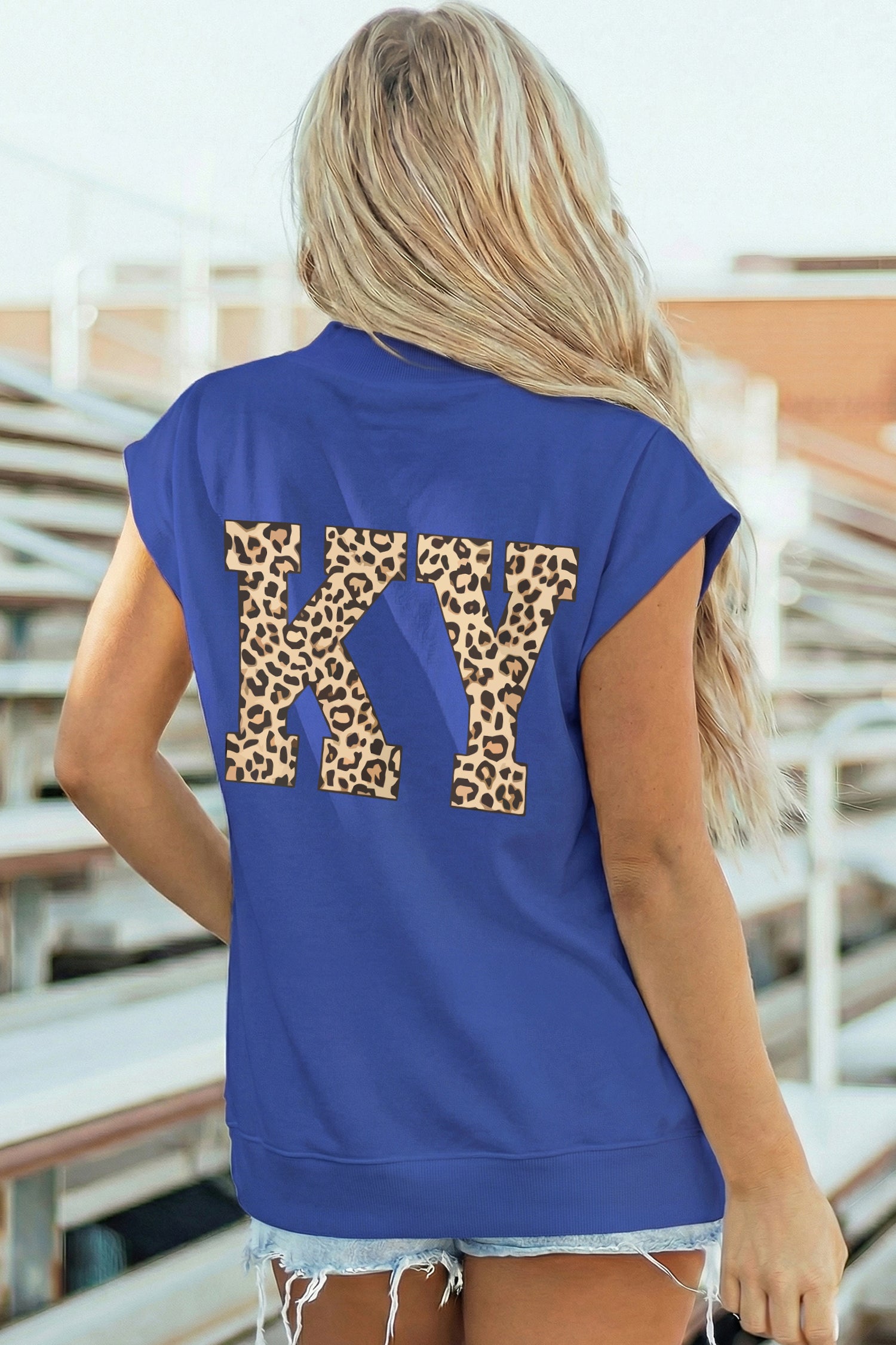 KENTUCKY Leopard Mock Neck Tee