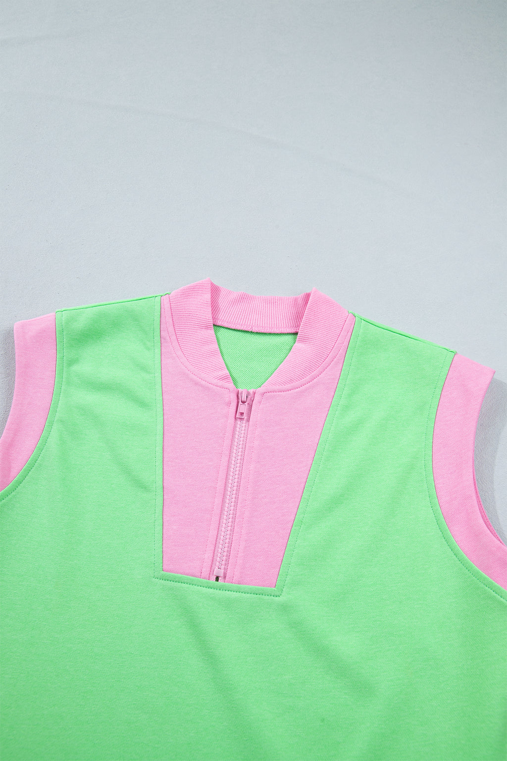 Green Color Block Accent Half Zip Shorts Set