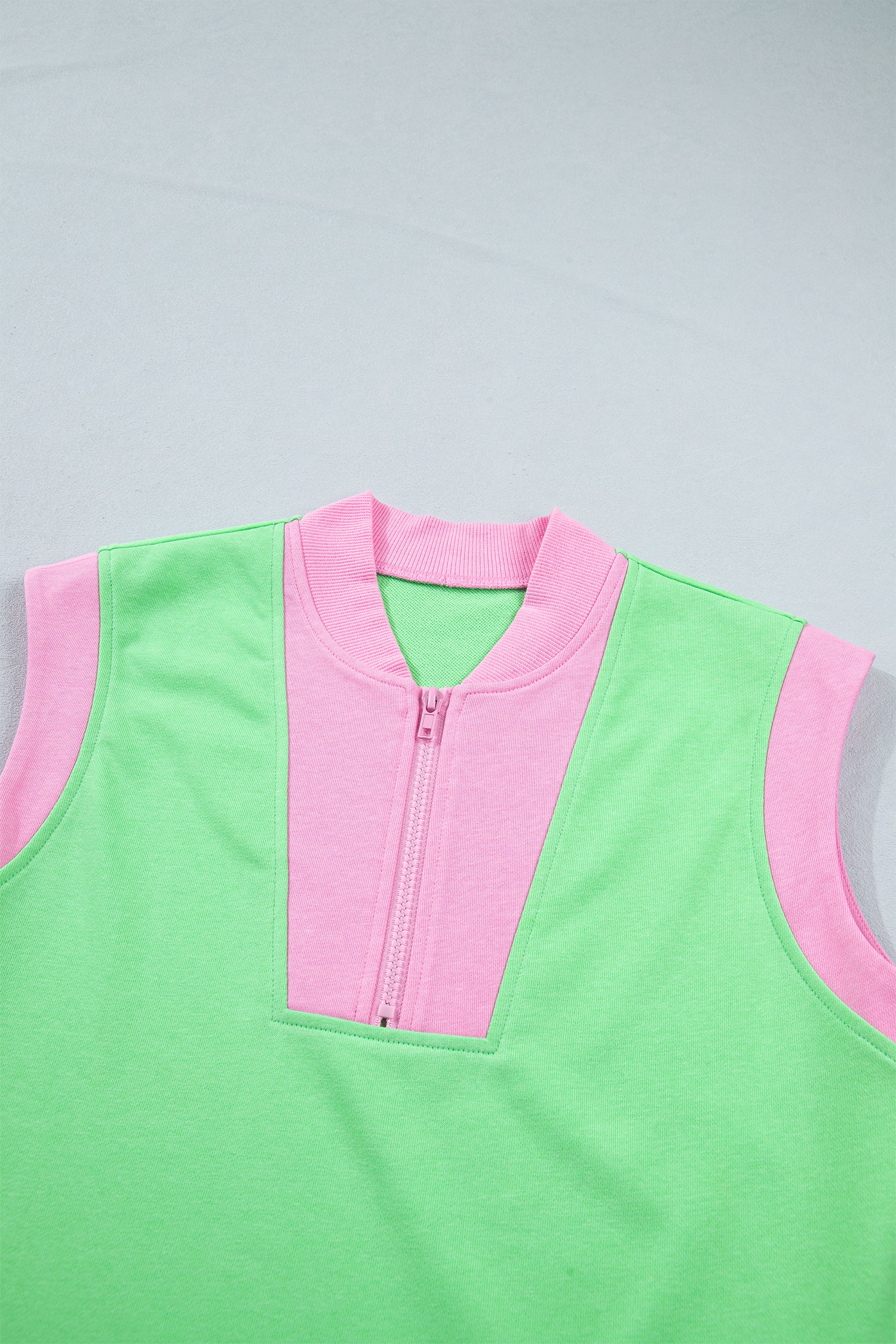 Green Color Block Accent Half Zip Shorts Set