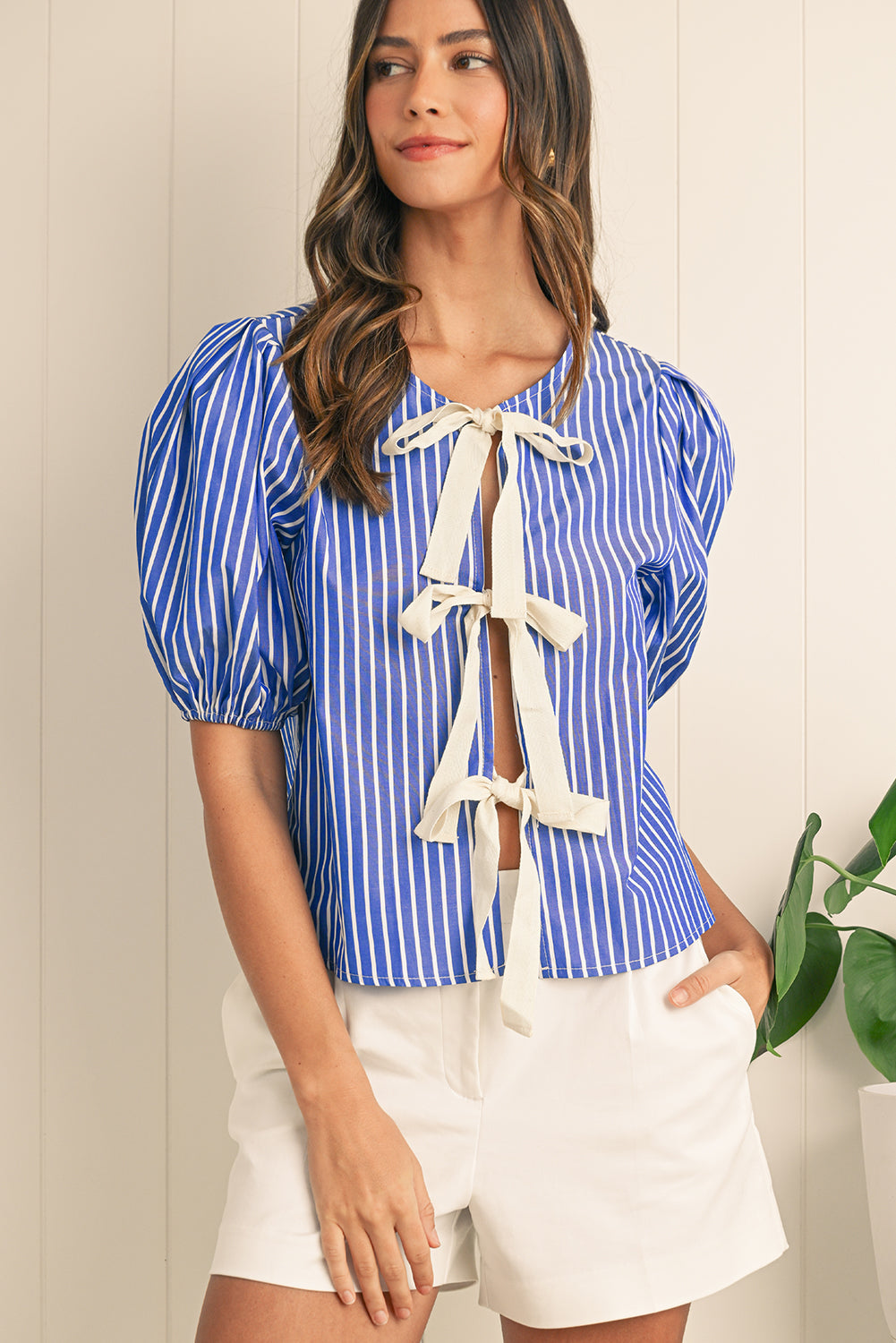 Bow Tie Front Puff Short Sleeve Blouse