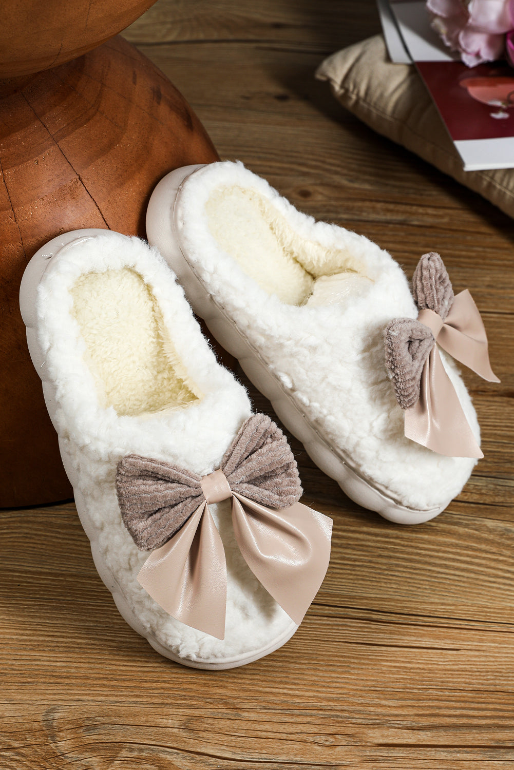 Bowknot Plush Slippers