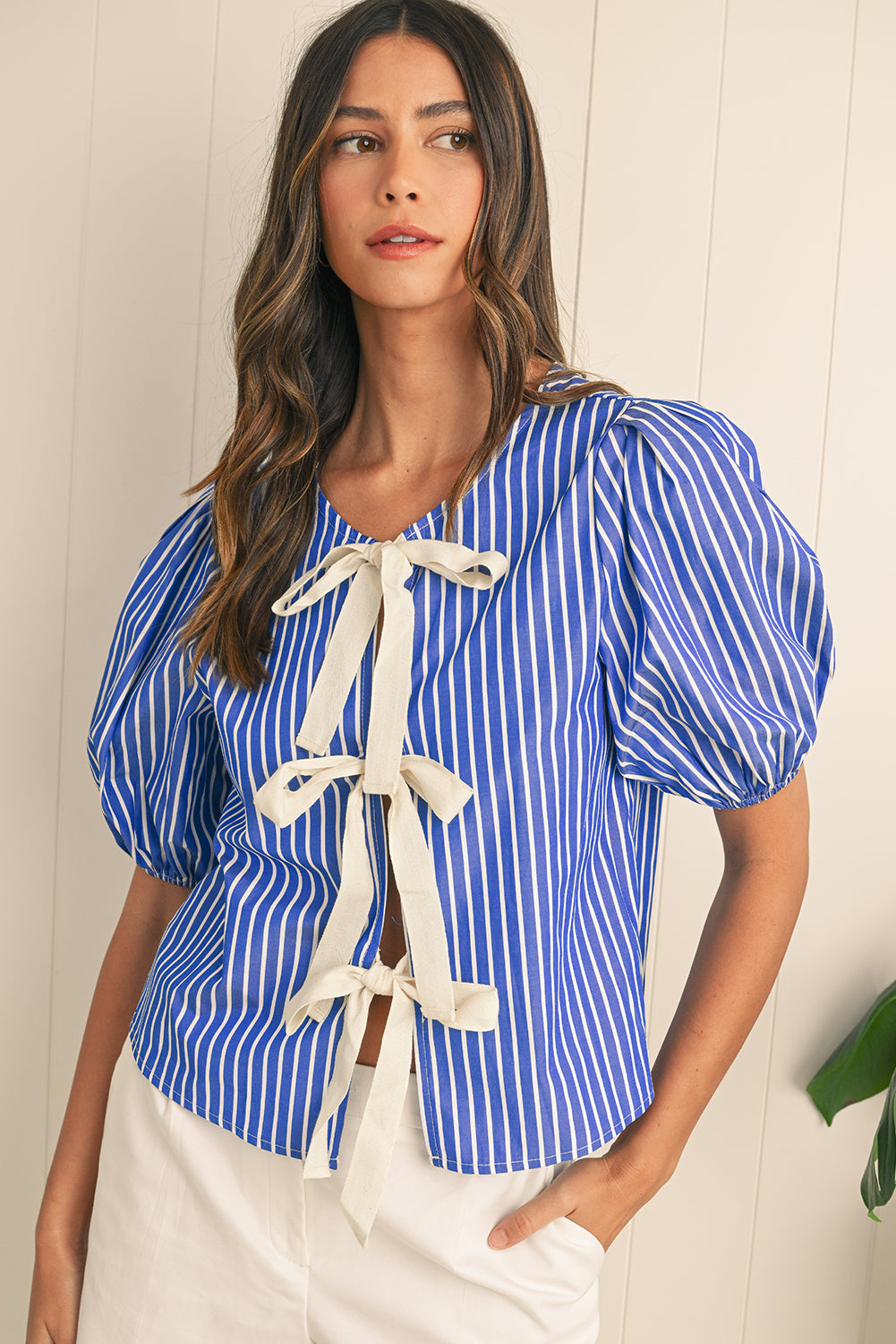Bow Tie Front Puff Short Sleeve Blouse