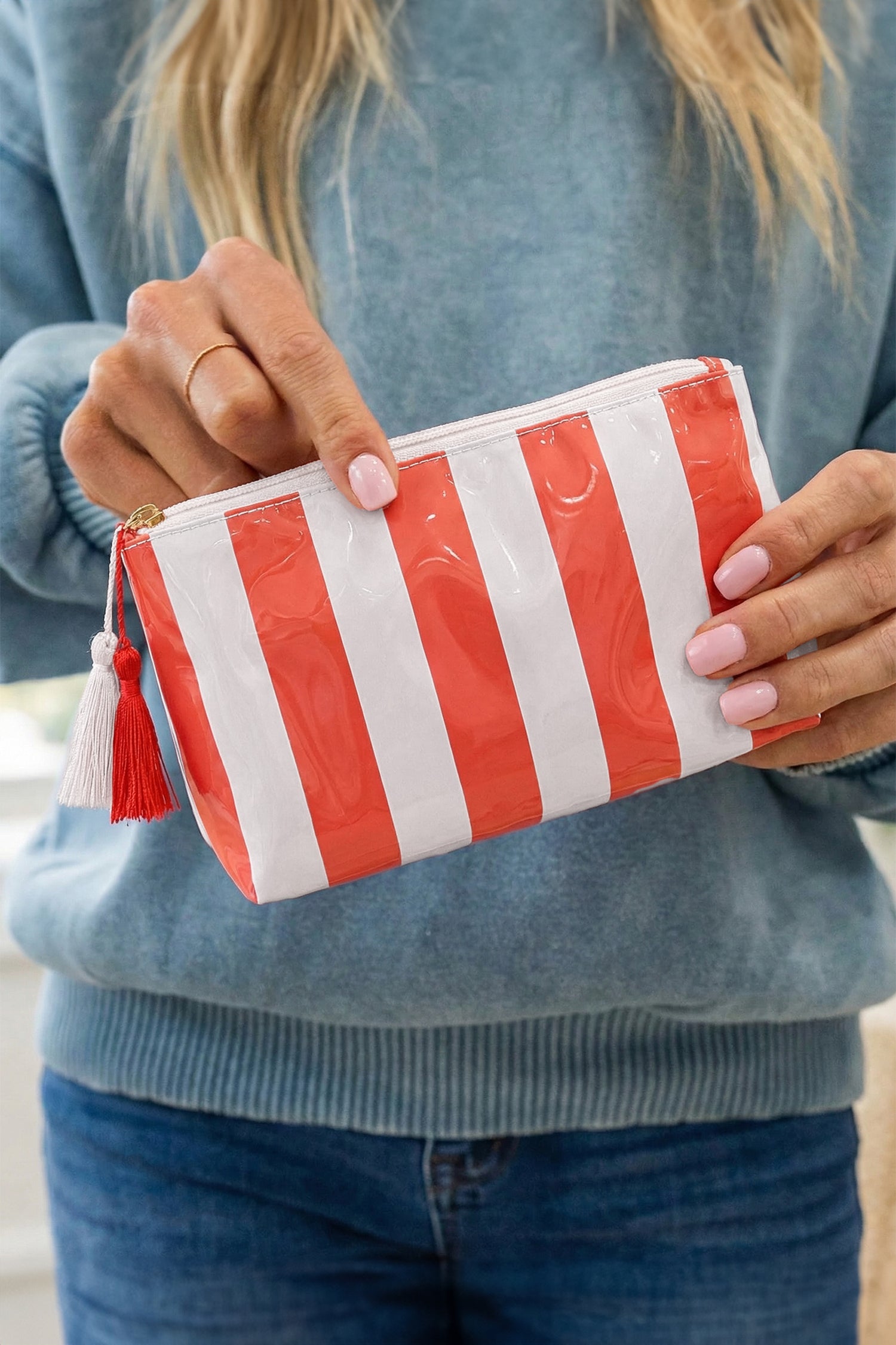 Checkered Vinyl Waterproof Tassel Makeup Bag