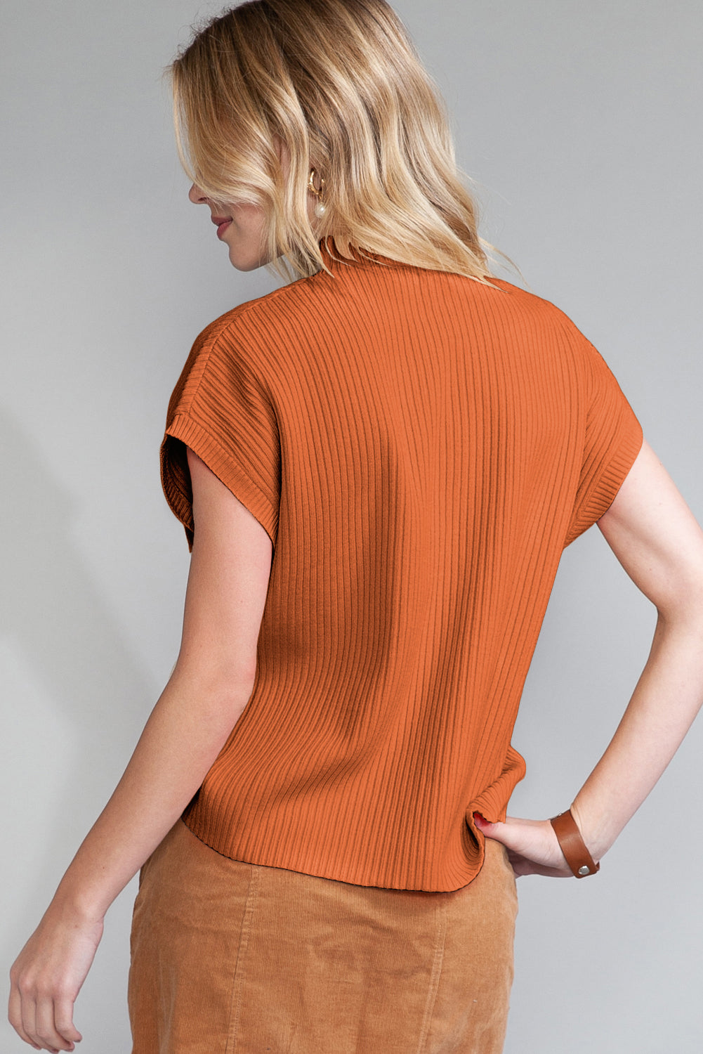 Gray Patch Pocket Ribbed Knit Short Sleeve Sweater