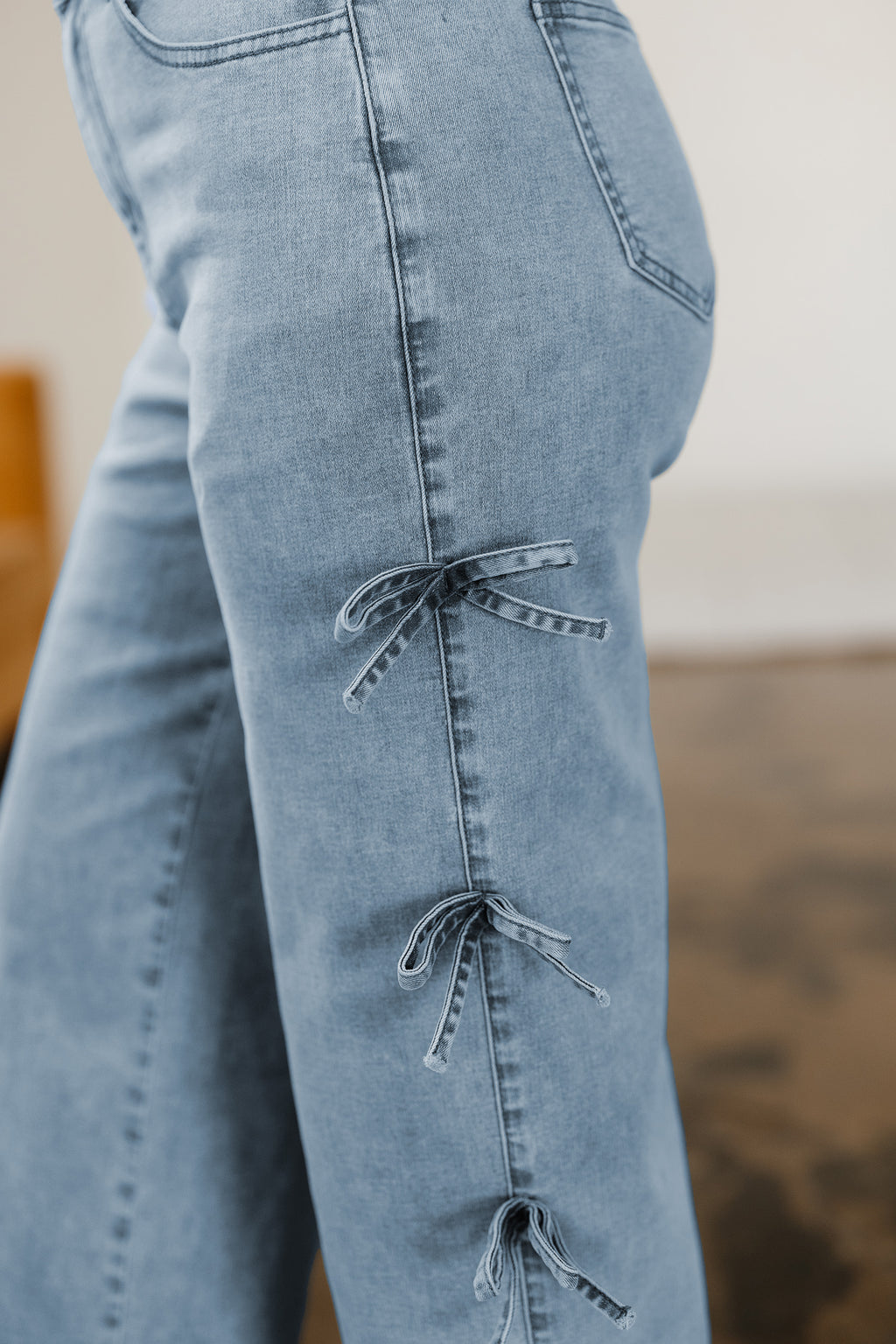 Bowknot Straight Leg Loose Jeans